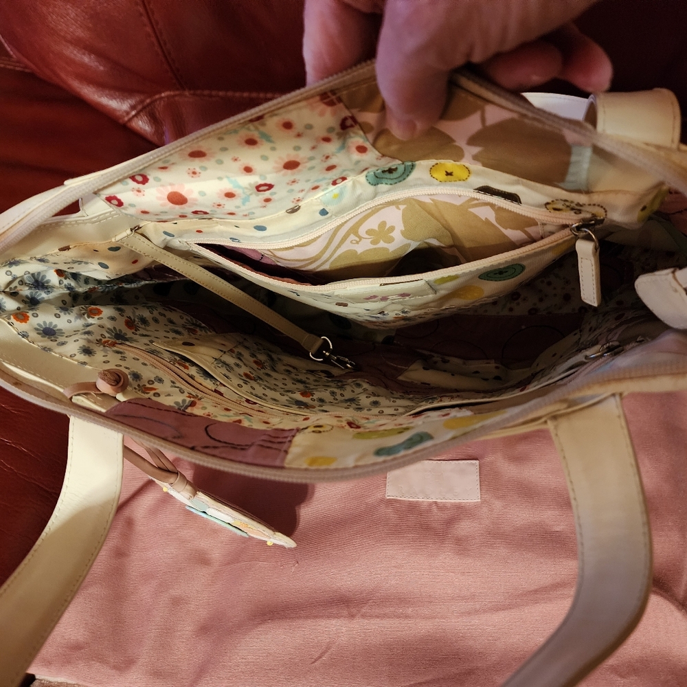 Cynthia Radley Cream Leather Tote - Picture 15 of 16